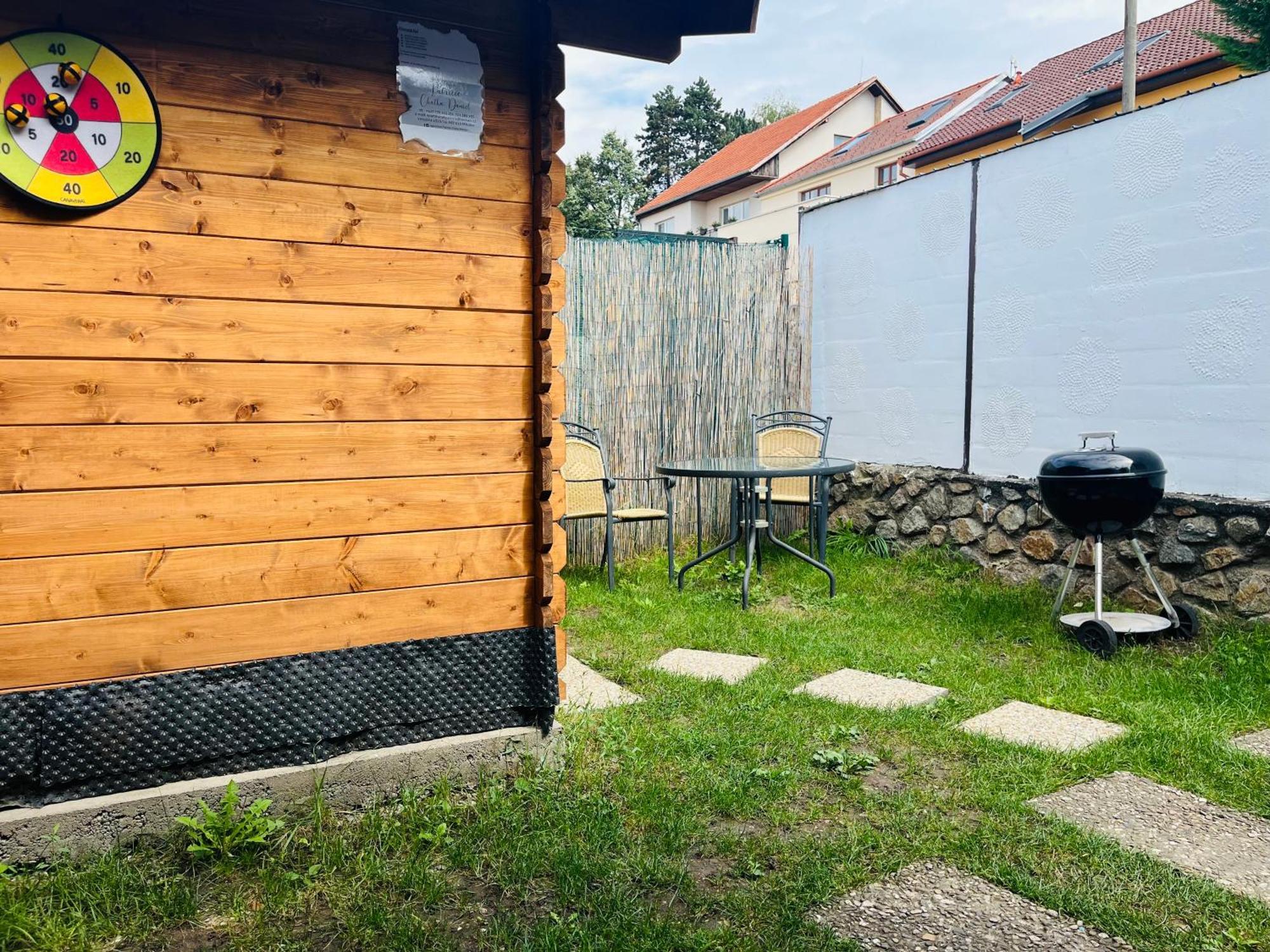 Chatky Daniel-Mikulov, A Private Campsite Just For You Экстерьер фото